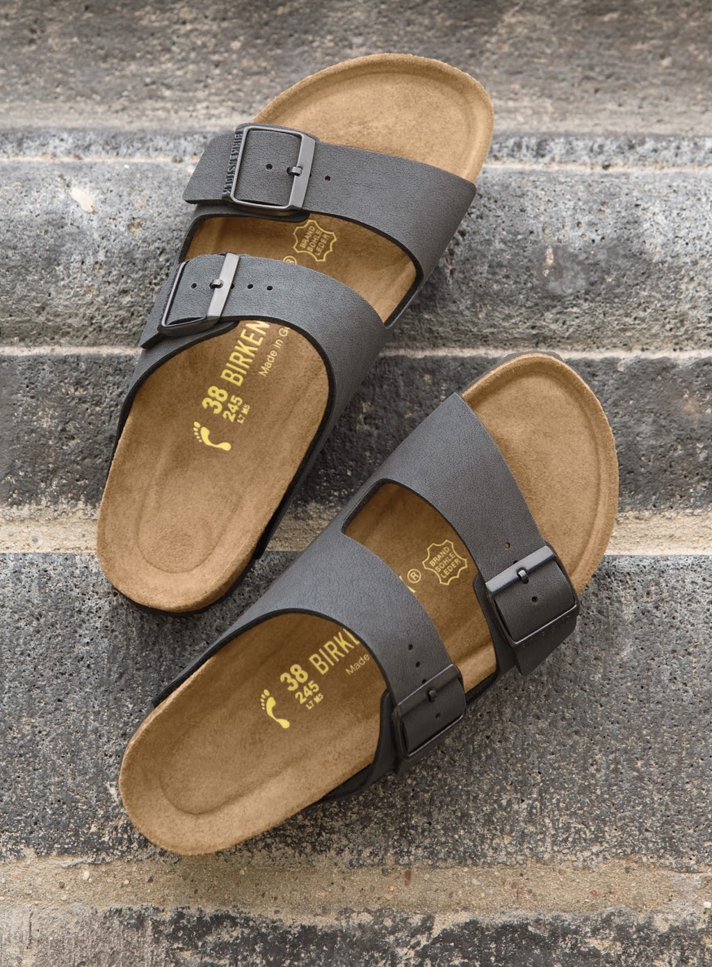 Shoetopia - Fergus | 860 Tower St S, Fergus, ON N1M 3N7, Canada | Phone: (519) 787-1834