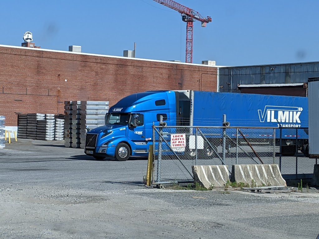 Transport Vilmik | 4141B Rte Marie Victorin, Saint-Robert, QC J0G 1S0, Canada | Phone: (450) 782-2772