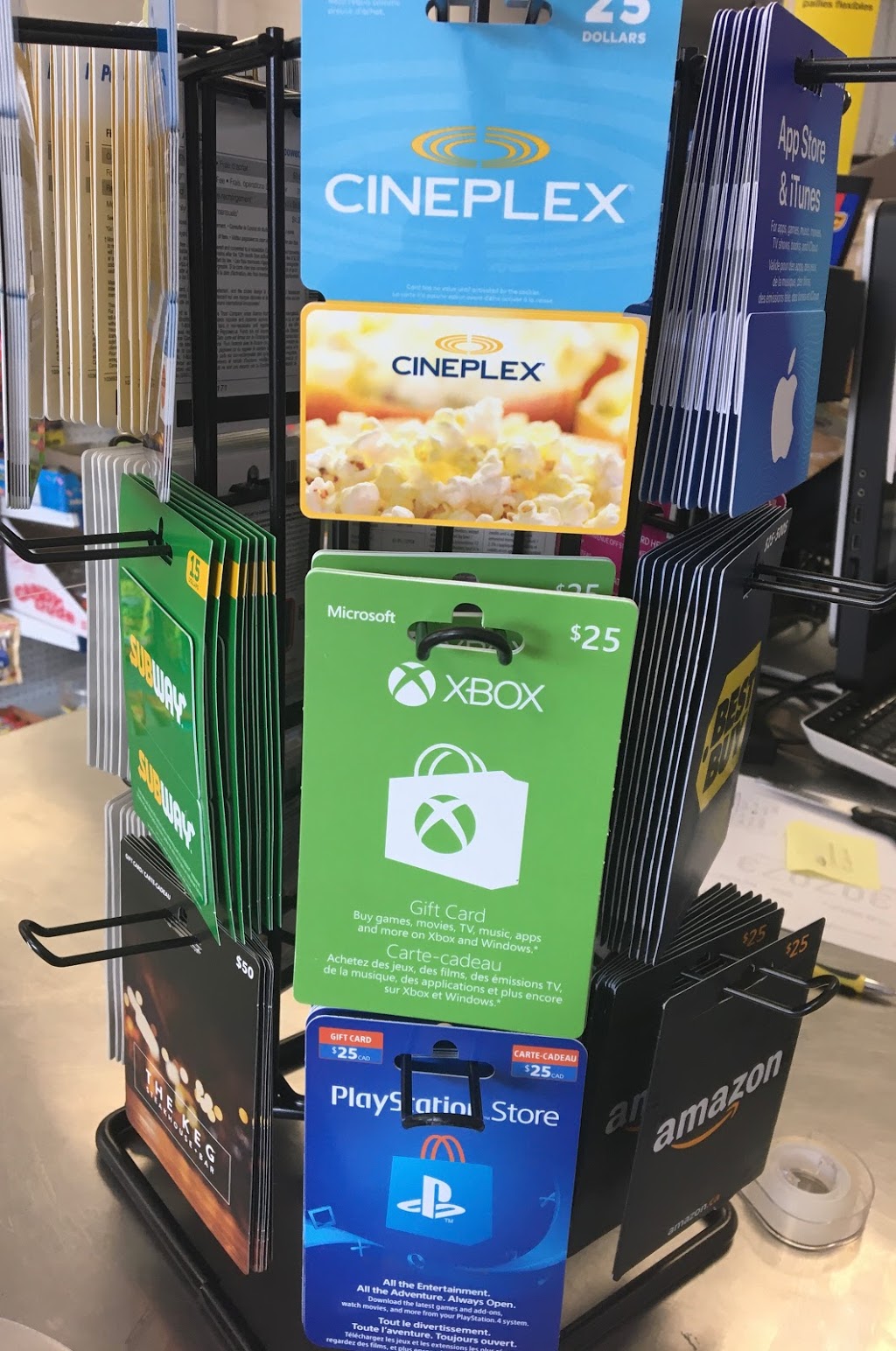 conestoga convenience | 209 Lexington Rd, Waterloo, ON N2K 2E1, Canada | Phone: (519) 513-2016