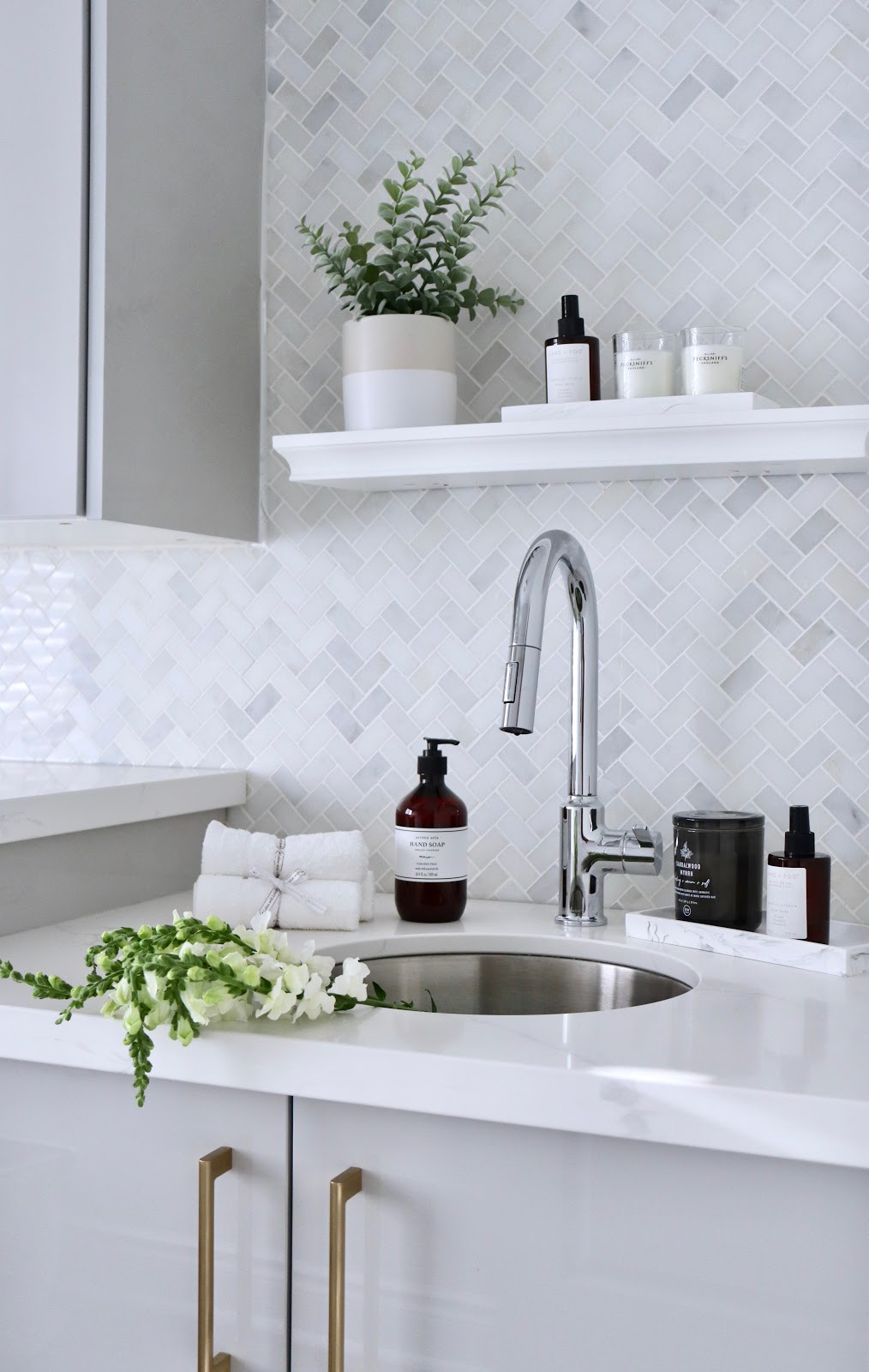 Sara Leah Interiors | 500 Memorial Cir, Newmarket, ON L3X 0H9, Canada | Phone: (416) 894-0972