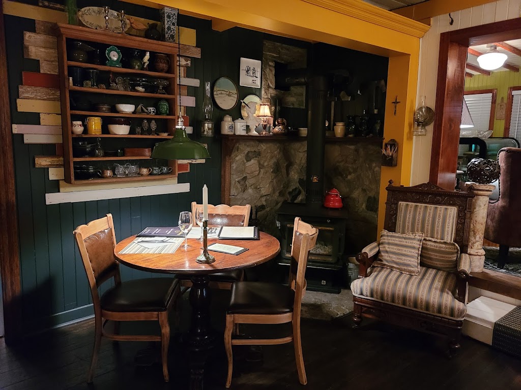 Resto Tandem | 30 Rue du Quai, La Malbaie, QC G5A 2Y1, Canada | Phone: (418) 456-8175