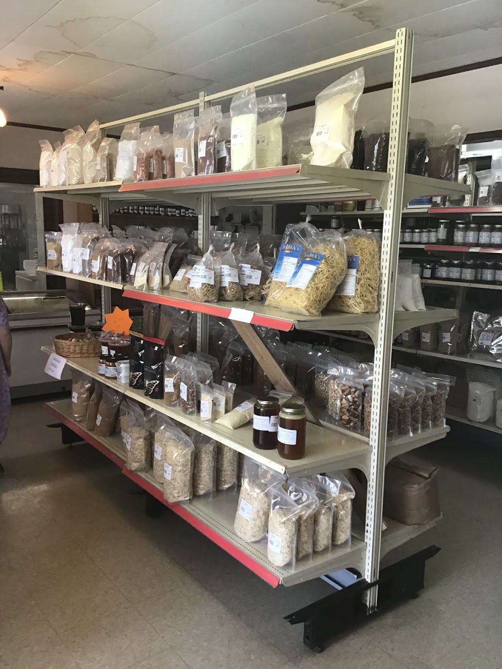 Dutch House Farm Store | 670 Talbot Rd E, Wheatley, ON N0P 2P0, Canada | Phone: (519) 322-5858