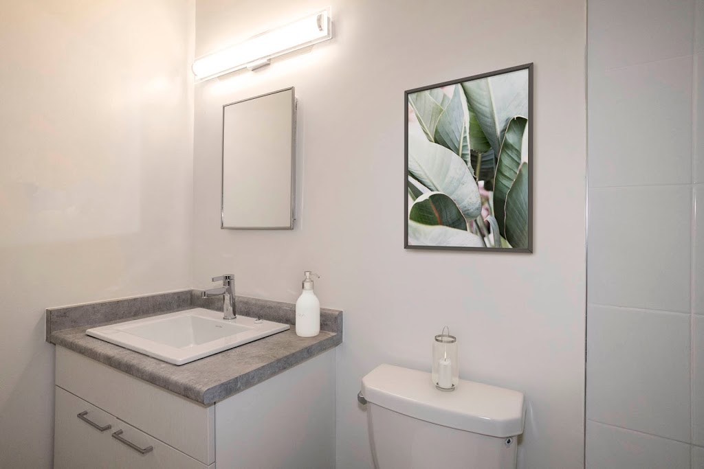 Topping Lane Terrace | 403 Commissioners Rd W, London, ON N6J 4G2, Canada | Phone: (519) 473-9184
