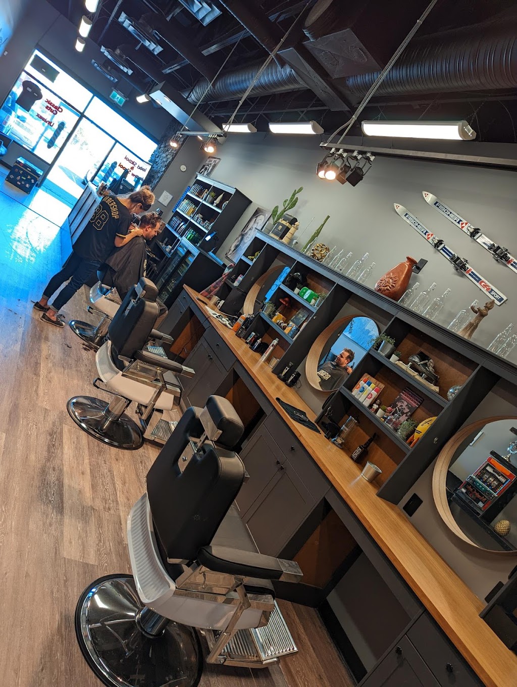 Mullets Barber Shop, Sylvan Lake | 3715 47 Ave #420, Sylvan Lake, AB T4S 0C8, Canada | Phone: (403) 887-8143