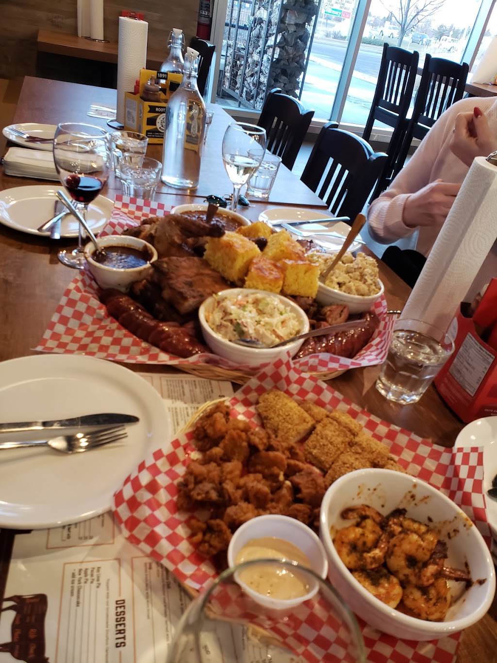 Memphis Blues BBQ House Red Deer | 6320 Gaetz Ave #61, Red Deer, AB T4N 4C6, Canada | Phone: (403) 340-3118