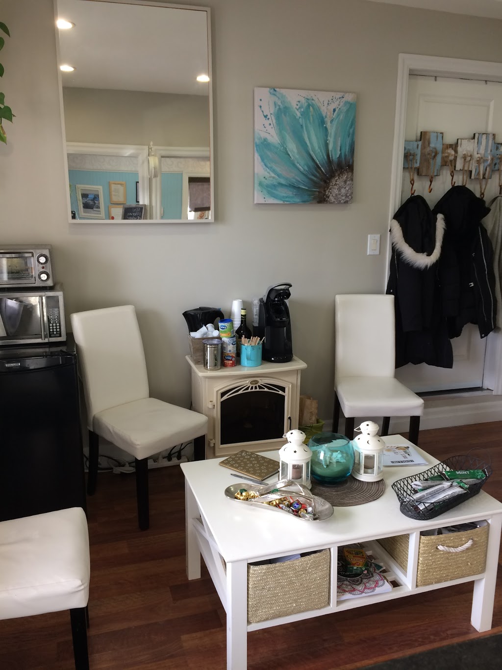 Cuteicles Spa & Nails | 958 Innisfil Beach Rd, Innisfil, ON L9S 2B5, Canada | Phone: (705) 294-1026
