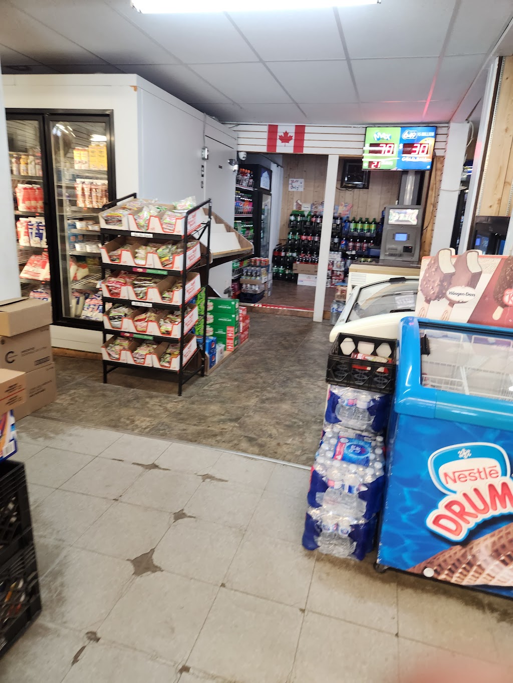Pine street variety | 47 Pine St, Belleville, ON K8N 2M4, Canada | Phone: (613) 962-6363