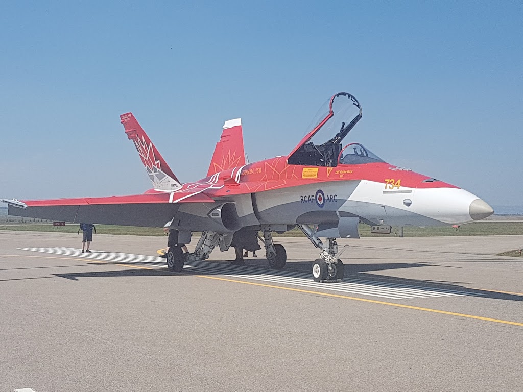 Springbank Airport | 175 MacLaurin Dr, Calgary, AB T3Z 3S5, Canada | Phone: (403) 286-1494