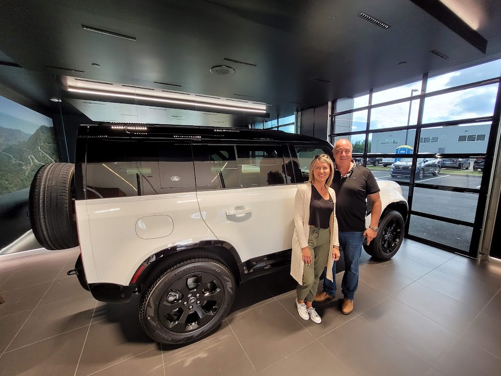 Land Rover Moncton | 1060 Aviation Ave, Dieppe, NB E1A 9A3, Canada | Phone: (506) 268-0828