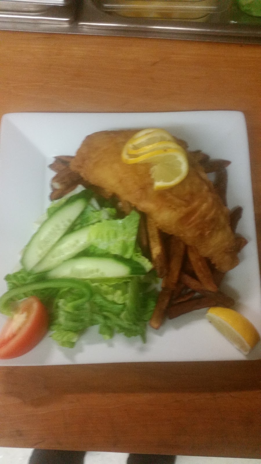 Zervos Tavern | 1605 33rd Street West, Saskatoon, SK S7L 5L5, Canada | Phone: (306) 665-6565