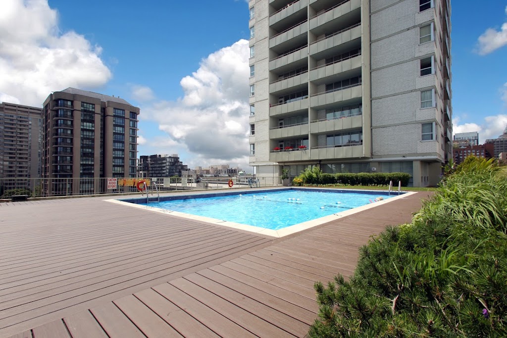 Commonwealth Towers - 40 & 60 Pleasant Blvd | 40 Pleasant Blvd, Toronto, ON M4T 1J9, Canada | Phone: (416) 923-2518