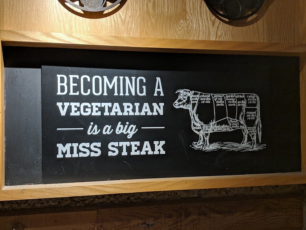 Montanas | 1750 Ogilvie Rd, Gloucester, ON K1J 7P4, Canada | Phone: (613) 747-2744