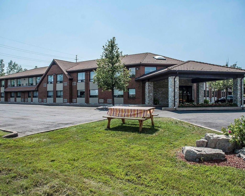Comfort Inn | 1 Hospitality Dr, Fort Erie, ON L2A 6G1, Canada | Phone: (905) 871-8500