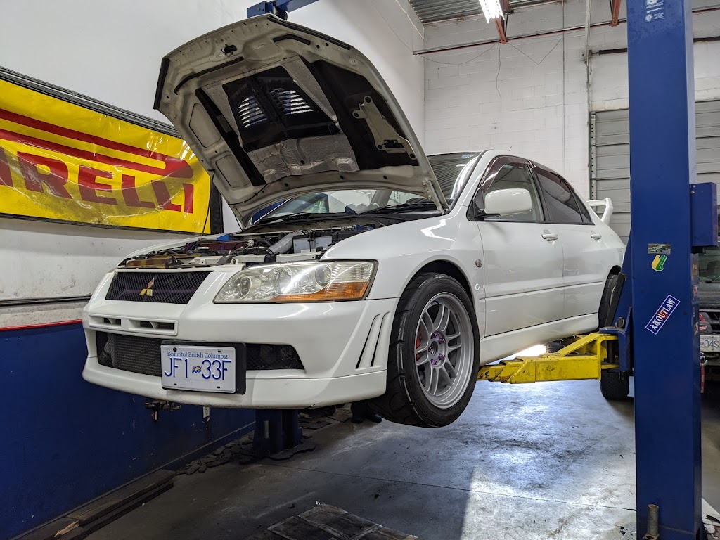 Starcrest Automotive Ltd | 11460 Voyageur Way Unit #6, Richmond, BC V6X 3E1, Canada | Phone: (604) 370-3276