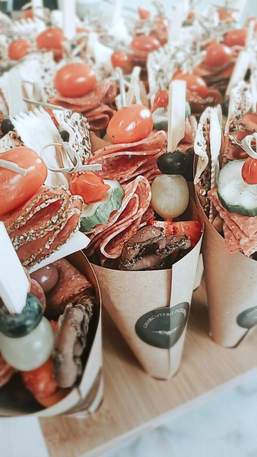Charcuterie Pickering | 1240 Ilona Park Rd, Pickering, ON L1W 1E4, Canada | Phone: (416) 543-4010
