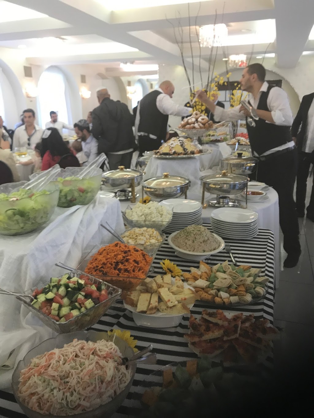 BestSimcha | 5792 Avenue Royalmount, Mont-Royal, QC H4P 1K5, Canada | Phone: (514) 748-5151