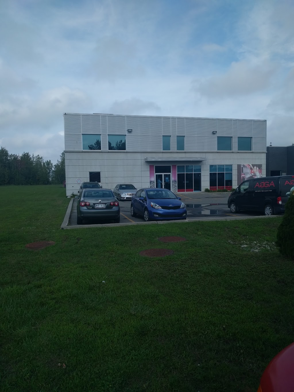 Café Agga | 3003 Rue Lucien-Lallier, Laval, QC H7P 0A1, Canada | Phone: (450) 687-5552