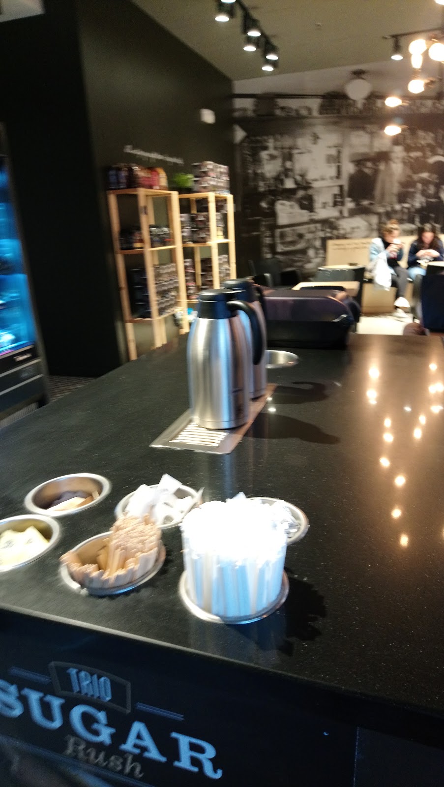 Café Van Houtte | 8555 Campeau Dr, Ottawa, ON K2T 0K5, Canada | Phone: (613) 831-8901