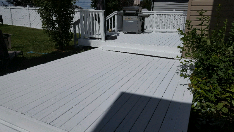 Samson’s staining fence and decks | 2608 Oakmoor Dr SW, Calgary, AB T2V 4E7, Canada | Phone: (403) 554-7959