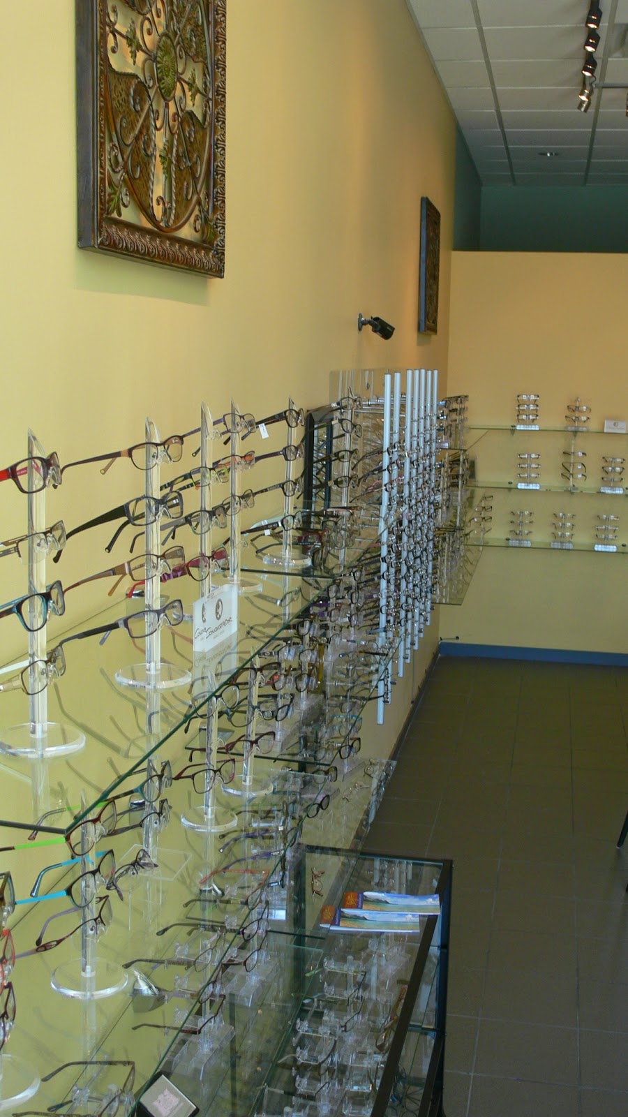 Sullivan Optometry | 15325 56 Ave #105, Surrey, BC V3S 0X9, Canada | Phone: (778) 571-2871
