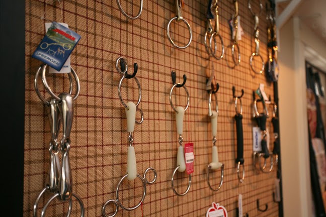 The Carrington Shoppe | 22372 Fraser Hwy, Langley City, BC V3A 4H6, Canada | Phone: (604) 266-5725