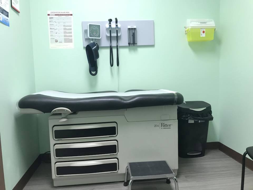 Signature Medical Centre, Walk In Clinic (Signature Park, Signal | 513-1851 Sirocco Dr SW, Calgary, AB T3H 4R5, Canada | Phone: (403) 454-7550