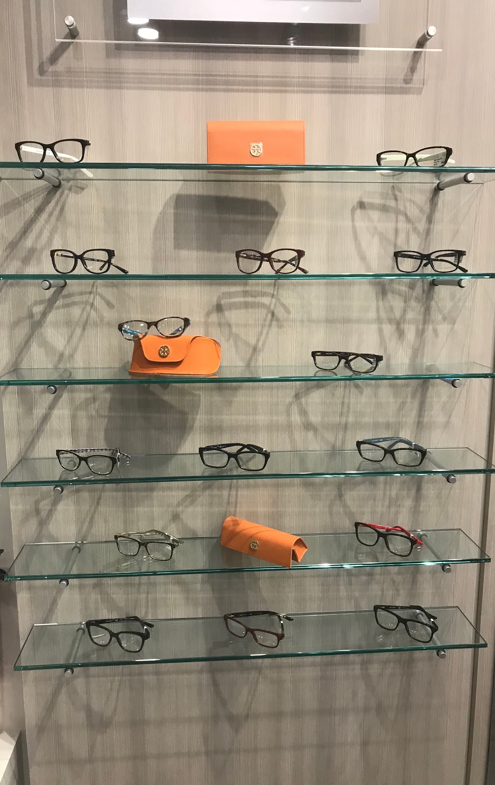 Trillium Eye Care | 515 Lakeshore Rd E Unit 106, Mississauga, ON L5G 1H9, Canada | Phone: (905) 990-4393