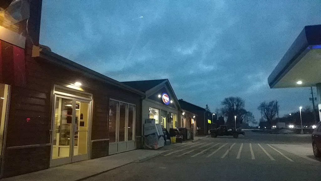 Ultramar | 949 Hwy 7, Peterborough, ON K9J 6X8, Canada | Phone: (705) 740-9559