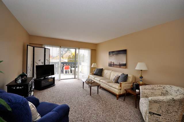 Fraser Manor Apartments | 1922 Pandosy St, Kelowna, BC V1Y 1R5, Canada | Phone: (250) 862-8850