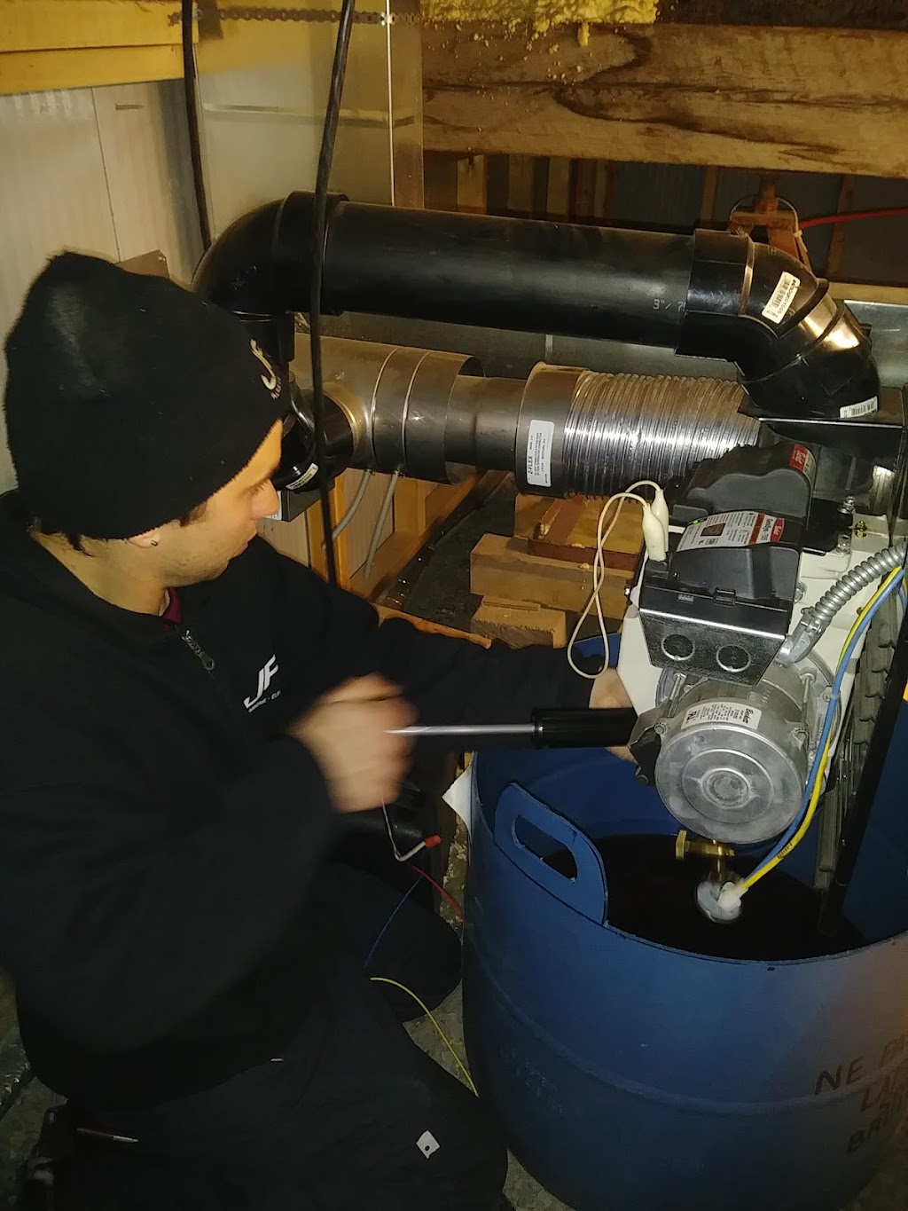 JF Plomberie Électricité | 1231 Rue de Châteauneuf du Pape, Québec, QC G3E 1Y8, Canada | Phone: (418) 407-4007