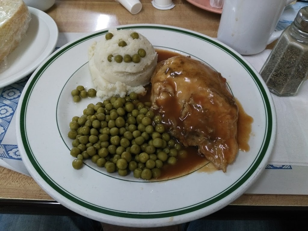Restaurant Chez Yolande | 5393 Rue Notre Dame O, Montréal, QC H4C 1T7, Canada | Phone: (514) 802-0283