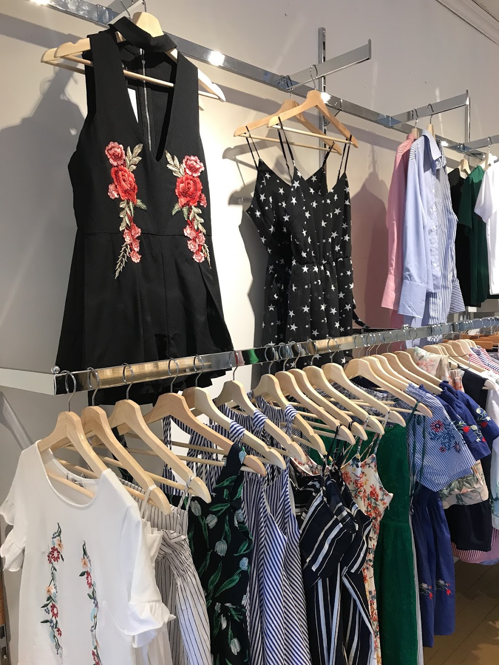 WXY MODE LAB | 1254 Avenue du Mont-Royal E, Montréal, QC H2J 1Y3, Canada | Phone: (438) 921-6686