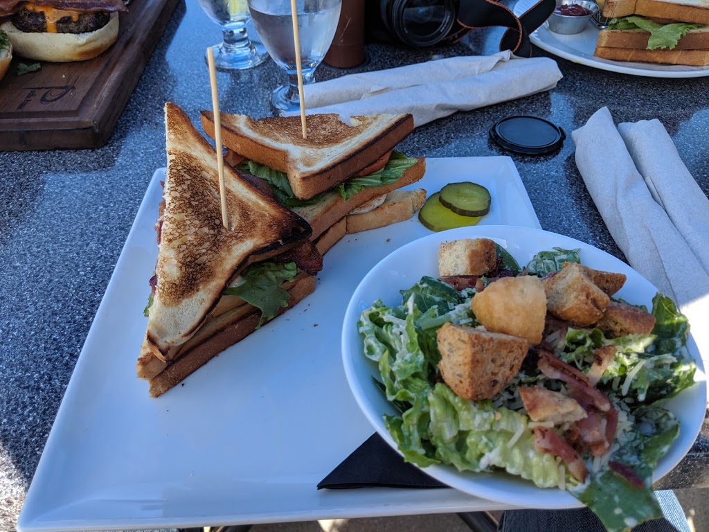 Pacific Prime Restaurant at The Beach Club Resort | 181 Beachside Dr, Parksville, BC V9P 2H5, Canada | Phone: (250) 947-2109