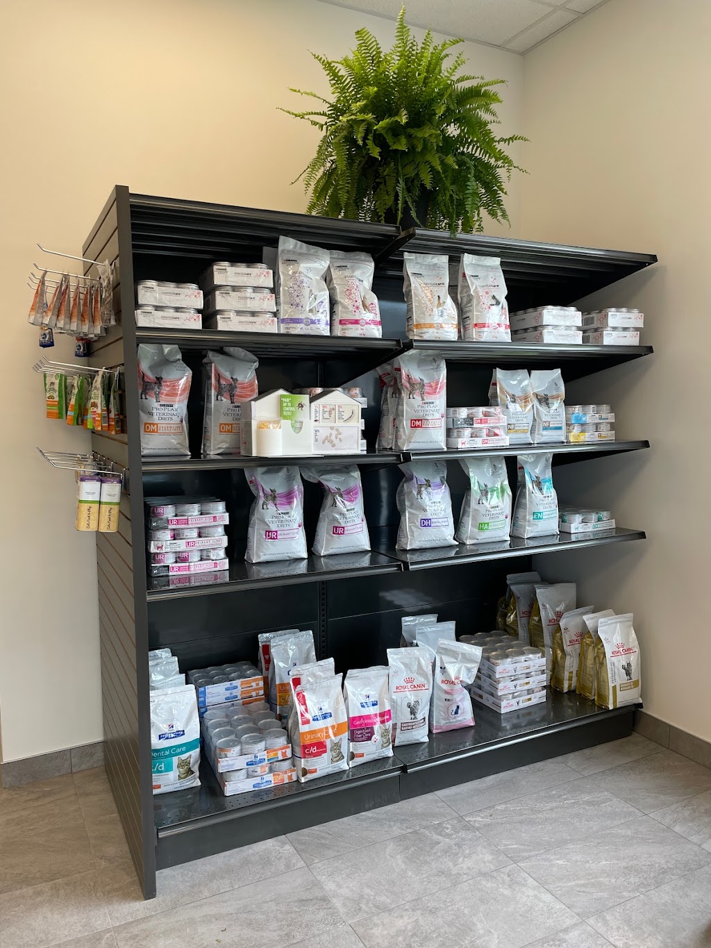 Bedford Parks Animal Hospital | 35 Bloom Ln Unit 100, Bedford, NS B4B 2E6, Canada | Phone: (902) 445-4551