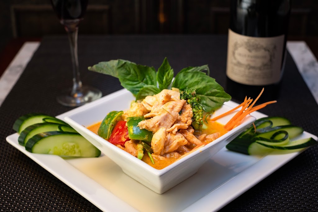 The King & I Thai Cuisine | 8208 107 St NW, Edmonton, AB T6E 6P4, Canada | Phone: (780) 433-2222