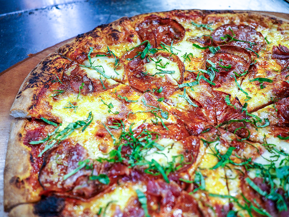 Pizzazza | 2418 Alabama St, Bellingham, WA 98229, USA | Phone: (360) 218-7012