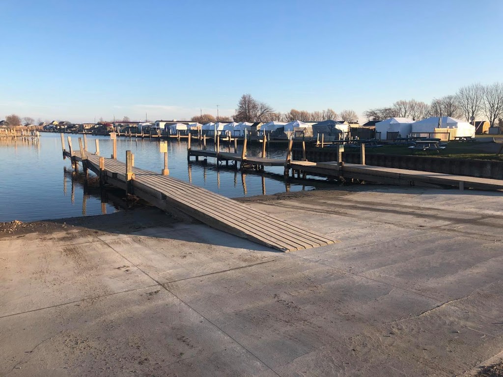 MacDonald Turkey Point Marina Inc. | 92 Clubhouse Rd, Vittoria, ON N0E 1W0, Canada | Phone: (519) 426-6795