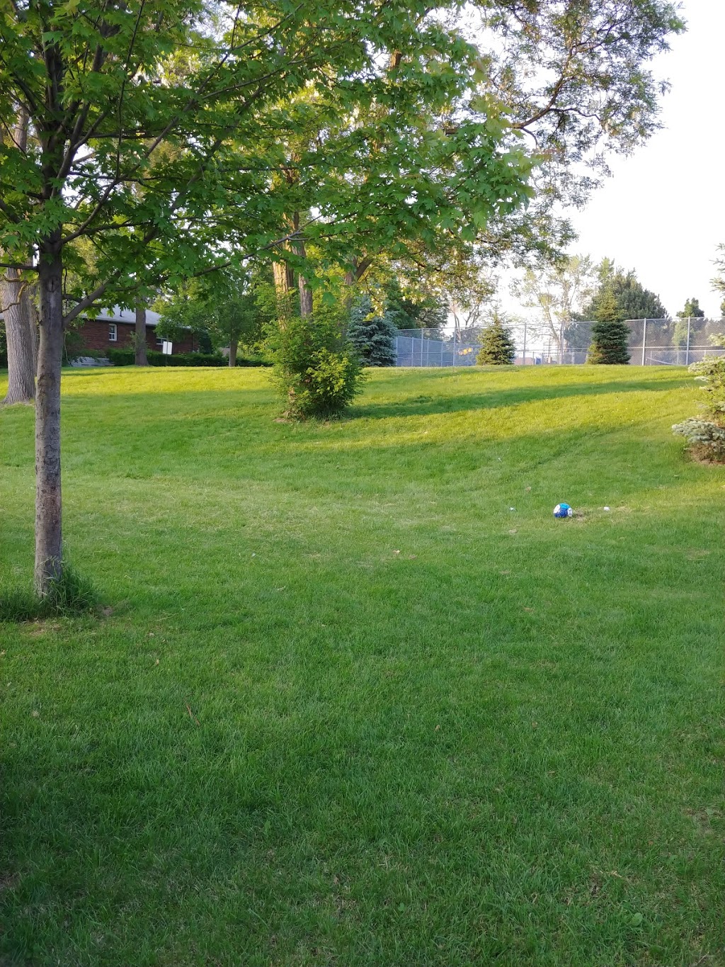 Bloordale Park South | 230 Renforth Dr, Etobicoke, ON M9C 2K9, Canada | Phone: (416) 338-4386