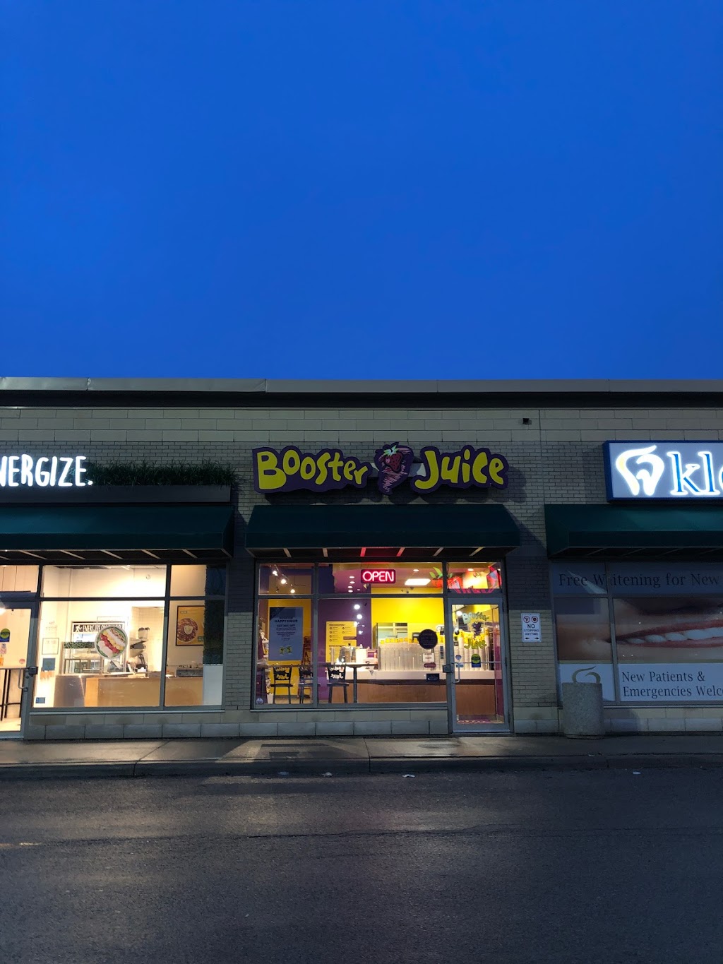 Booster Juice | 330 Dundas St E Unit #2, Oakville, ON L6H 6Z9, Canada | Phone: (905) 257-4261