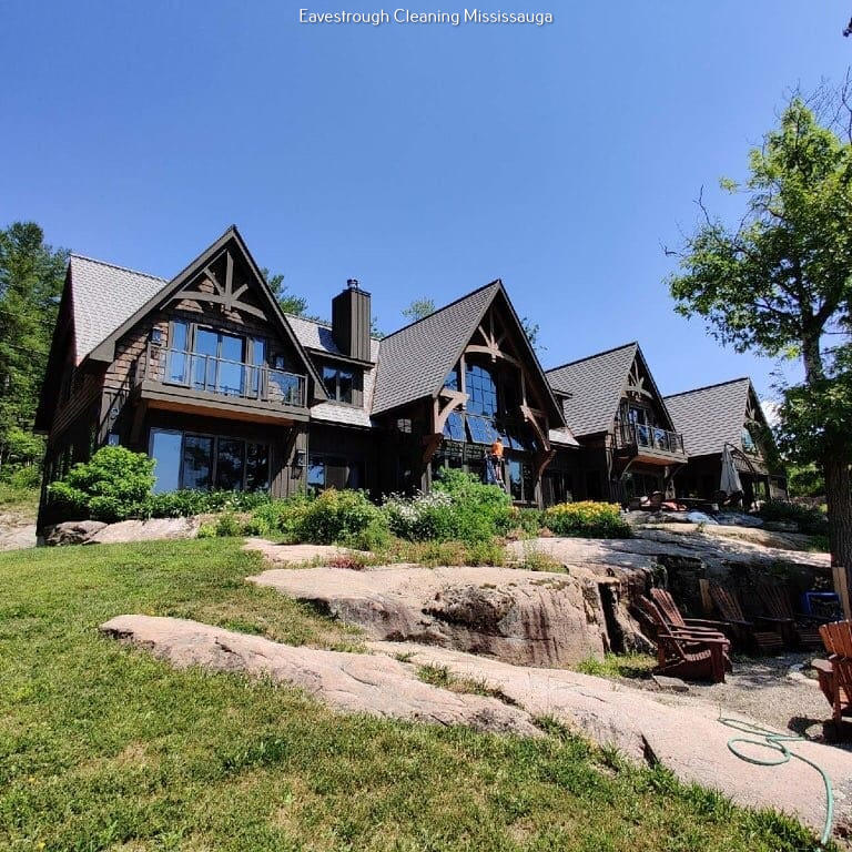 Performance Window Cleaning Mississauga | 1005 Raintree Ln, Mississauga, ON L5H 3Y5, Canada | Phone: (866) 326-9567