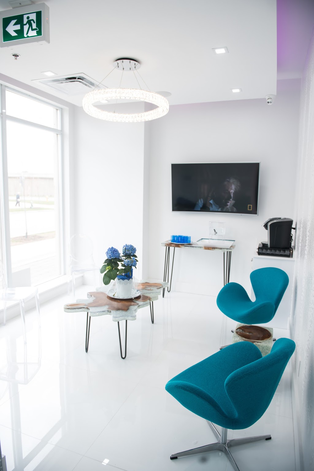 One marine dental  - Etobicoke | 1 Marine Parade Dr unit 101, Etobicoke, ON M8V 3Z4, Canada | Phone: (647) 951-8888