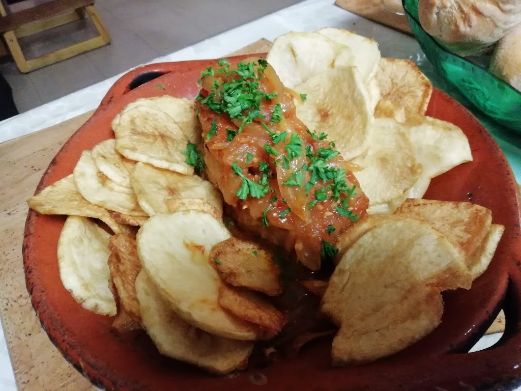 Restaurant Nova Lisboa | 3 Glenroy Rd, London, ON N5Z 4H2, Canada | Phone: (519) 680-2332