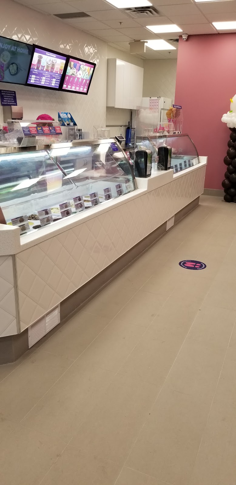 Baskin Robbins | 2620 Simcoe St N, Oshawa, ON L1L 0R1, Canada | Phone: (905) 404-9811