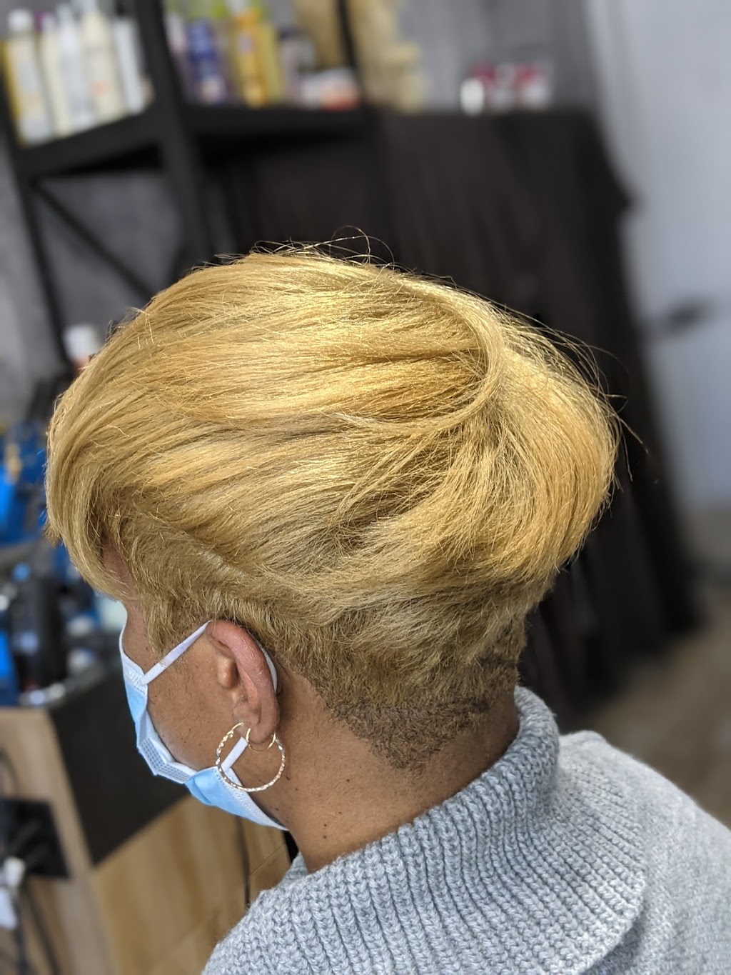 Different Styles | 3858 Boul Henri-Bourassa E, Montréal, QC H1H 1K5, Canada | Phone: (514) 802-3013