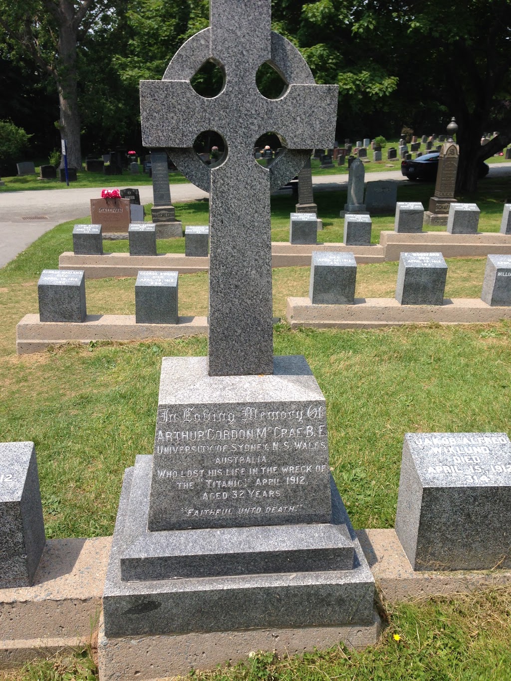 Fairview Lawn Cemetery | 3720 Windsor St, Halifax, NS B3J 3A5, Canada | Phone: (902) 490-4883