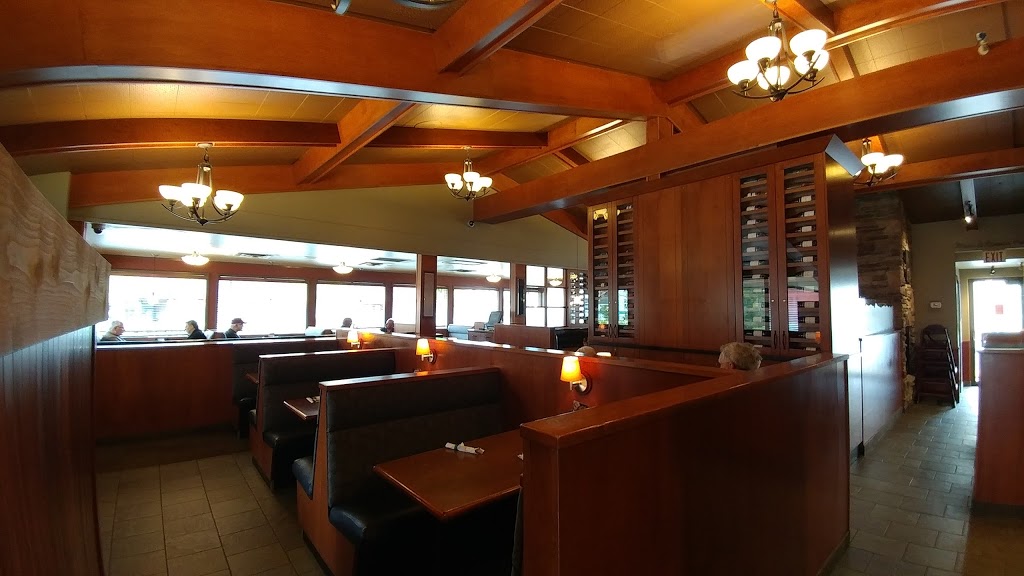 White Spot Kingsway | 1476 Kingsway, Vancouver, BC V5N 2R5, Canada | Phone: (604) 874-2825