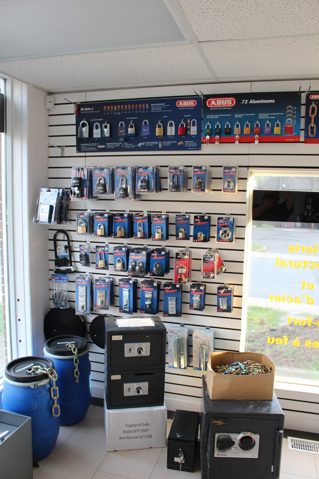 Pro-Clef Inc | 1335 Boulevard Sainte-Foy, Longueuil, QC J4K 1X8, Canada | Phone: (450) 651-3445