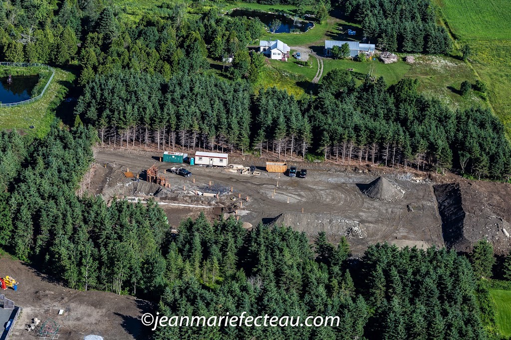 Parc éolien Mont Sainte-Marguerite S.E.C. | 226 Rue de lÉglise, Saint-Séverin, QC G0N 1V0, Canada | Phone: (418) 426-3838