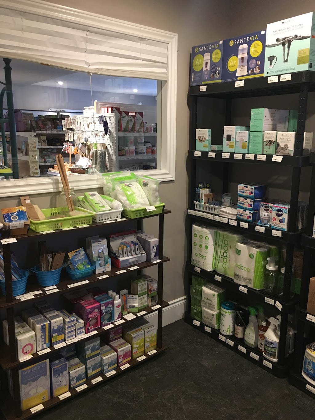 Local Organics Health Food & Wellness Centre - SEAFORTH | 220 Main St S, Seaforth, ON N0K 1W0, Canada | Phone: (519) 600-5683