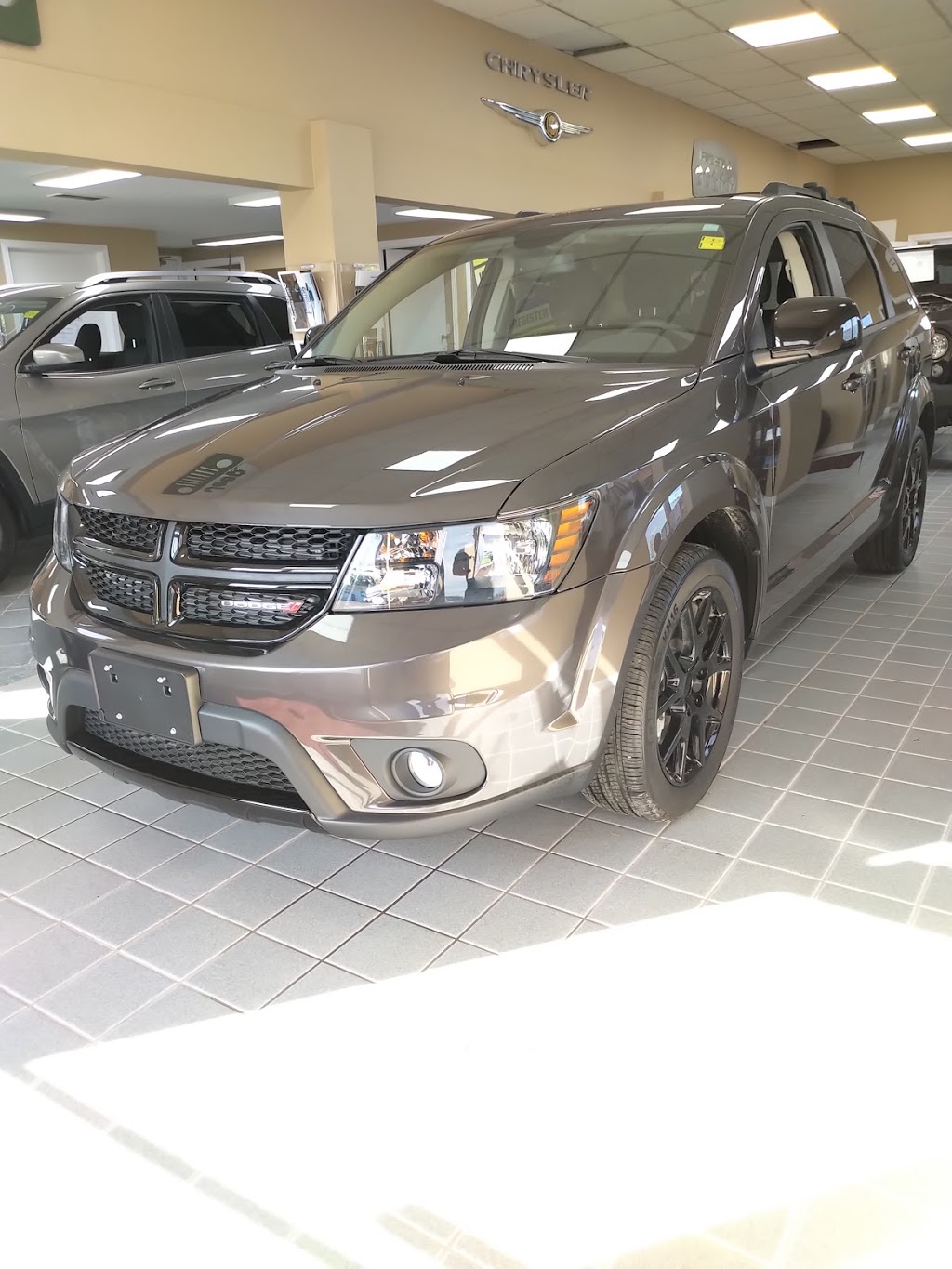 Peterborough Chrysler Jeep Dodge | 2017 Lansdowne St, Peterborough, ON K9J 7Y4, Canada | Phone: (888) 244-6013